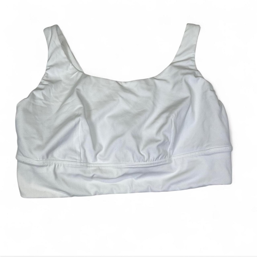 LULULEMON Women's White Align V-Neck Bra Size 14 Light Support A/B Cup Nulu Yoga